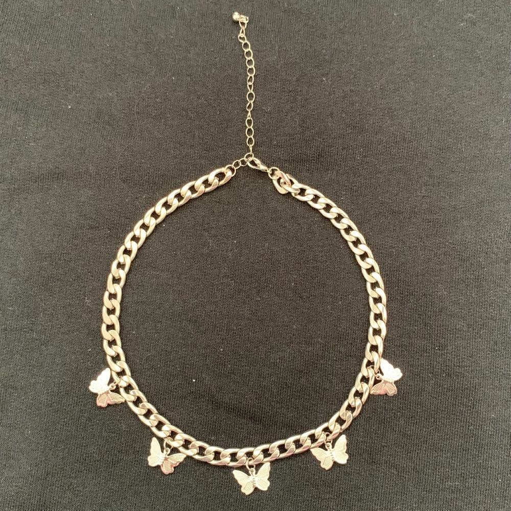 NEW | butterfly necklace - Picture 3 of 3